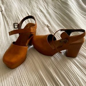 Kohls’ Sonoma brand heeled clogs- never worn